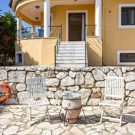 Kefalonia Sunshine 스보로나타